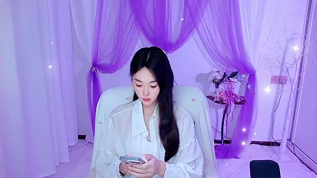 Snapshot of Tili_Lucky chatting on June 29, 1:23 am Tili Lucky online show from June 29, 1:23 am