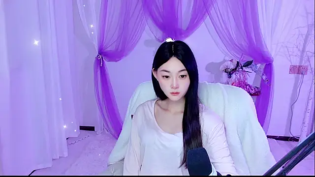 Snapshot of Tili_Lucky chatting on July 10, 1:10 am Tili Lucky online show from July 10, 1:10 am
