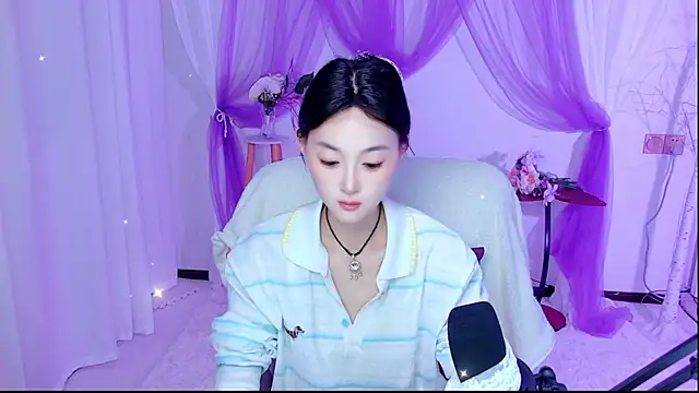 Snapshot of Tili_Lucky chatting on July 15, 11:04 am Tili Lucky online show from July 15, 11:04 am