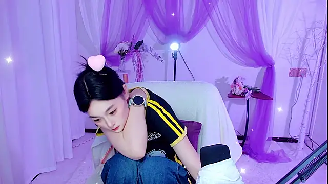 Snapshot of Tili_Lucky chatting on July 24, 1:09 pm Tili Lucky online show from July 24, 1:09 pm