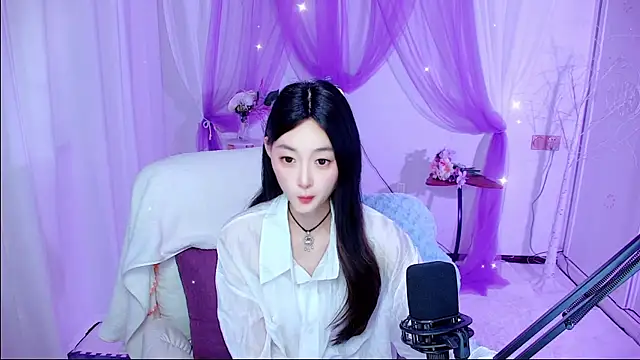 Snapshot of Tili_Lucky chatting on August 7, 4:47 am Tili Lucky online show from August 7, 4:47 am