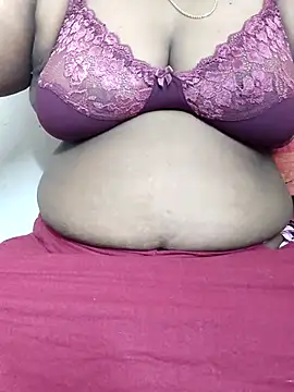 Snapshot of tamilkavitha123 chatting on June 22, 4:20 am tamilkavitha123 online show from June 22, 4:20 am