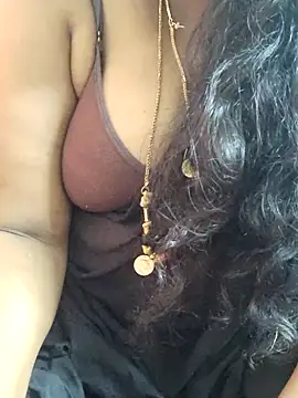 Snapshot of tamilkavitha123 chatting on June 24, 6:01 am tamilkavitha123 online show from June 24, 6:01 am
