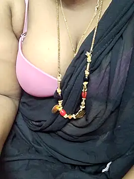 Snapshot of tamilkavitha123 chatting on July 14, 4:39 am tamilkavitha123 online show from July 14, 4:39 am