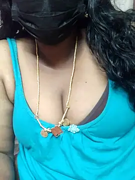 Snapshot of tamilkavitha123 chatting on July 28, 6:20 pm tamilkavitha123 online show from July 28, 6:20 pm