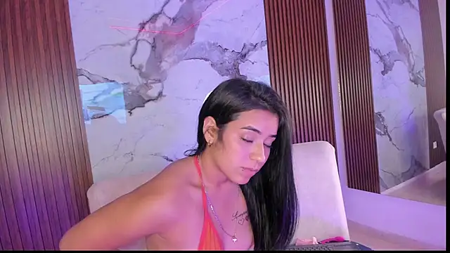 GabyHott  online show from July 3, 4:41 am