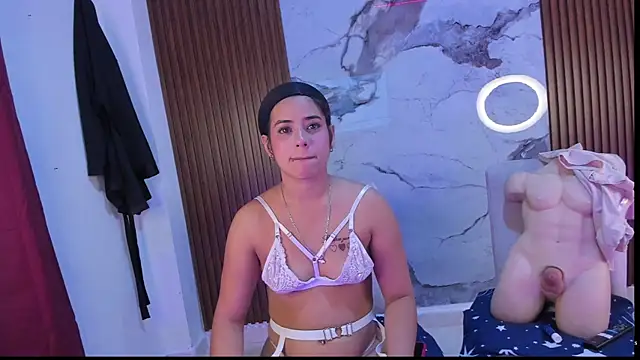 GabyHott  online show from July 8, 4:28 am