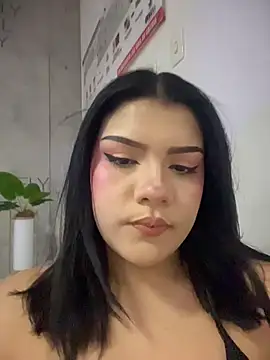Snapshot of PippiCharmXXX chatting on July 15, 5:12 am PippiCharmXXX online show from July 15, 5:12 am