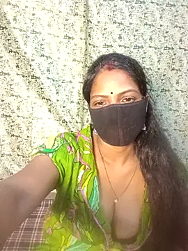 Snapshot of Juli_80 chatting on June 28, 2:34 pm Juli 80 online show from June 28, 2:34 pm