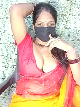 Snapshot of Juli_80 chatting on July 8, 11:26 am Juli 80 online show from July 8, 11:26 am