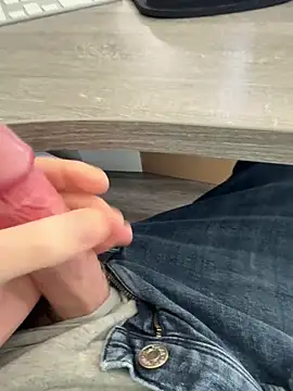misterjay37 online show from May 6, 9:47 am