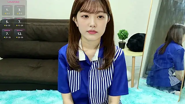 Tsukichan  online show from July 8, 2:27 am