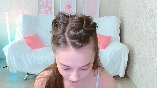 Snapshot of SiennaMia chatting on June 9, 8:48 am SiennaMia online show from June 9, 8:48 am