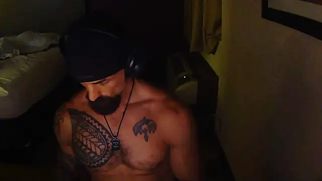 Snapshot of applejaxxx chatting on July 4, 6:08 am applejaxxx online show from July 4, 6:08 am