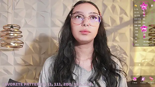 Snapshot of zara_bliss chatting on June 8, 11:10 am zara bliss online show from June 8, 11:10 am