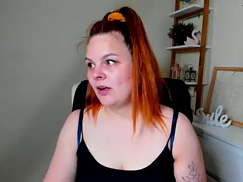 Snapshot of GingerKitten1 chatting on June 3, 5:43 am GingerKitten1 online show from June 3, 5:43 am