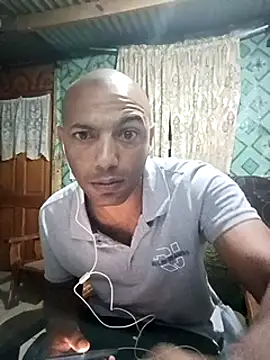 Snapshot of Camodick chatting on February 15, 11:36 pm Camodick online show from February 15, 11:36 pm