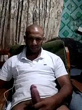 Snapshot of Camodick chatting on February 16, 10:32 pm Camodick online show from February 16, 10:32 pm