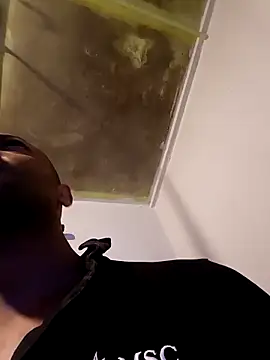 Snapshot of Camodick chatting on February 19, 8:10 pm Camodick online show from February 19, 8:10 pm