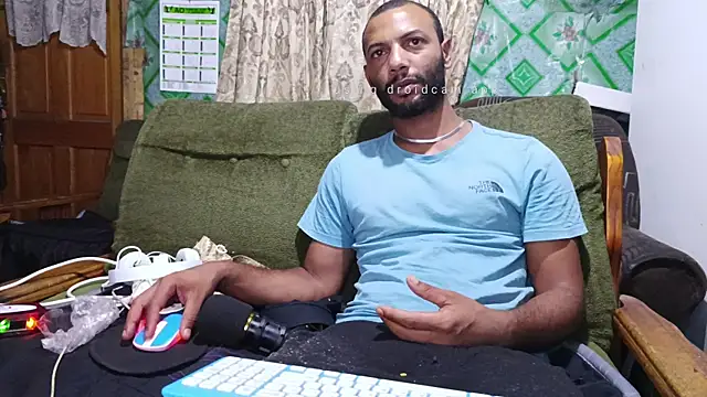 Snapshot of Camodick chatting on March 9, 7:26 pm Camodick online show from March 9, 7:26 pm