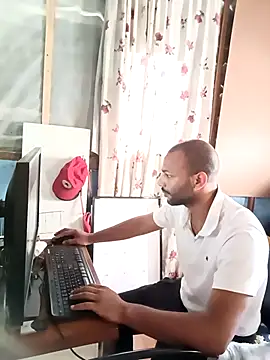 Snapshot of Camodick chatting on October 29, 8:27 am Camodick online show from October 29, 8:27 am