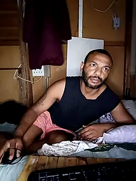 Snapshot of Camodick chatting on November 9, 6:50 pm Camodick online show from November 9, 6:50 pm