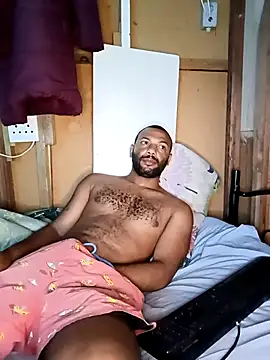 Snapshot of Camodick chatting on November 10, 8:13 am Camodick online show from November 10, 8:13 am