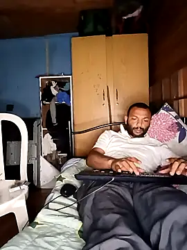 Snapshot of Camodick chatting on November 16, 6:30 am Camodick online show from November 16, 6:30 am