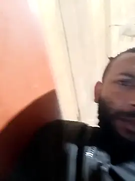 Snapshot of Camodick chatting on November 25, 3:17 am Camodick online show from November 25, 3:17 am