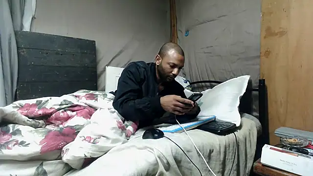 Snapshot of Camodick chatting on May 21, 6:26 pm Camodick online show from May 21, 6:26 pm