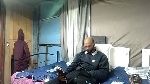 Snapshot of Camodick chatting on June 22, 3:20 pm Camodick online show from June 22, 3:20 pm