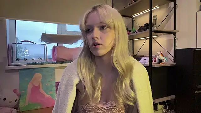 Snapshot of ShoshanaNogueras chatting on June 11, 6:28 pm ShoshanaNogueras online show from June 11, 6:28 pm