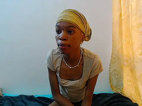 Snapshot of PetiteBarbie_05 chatting on June 5, 9:59 am PetiteBarbie 05 online show from June 5, 9:59 am