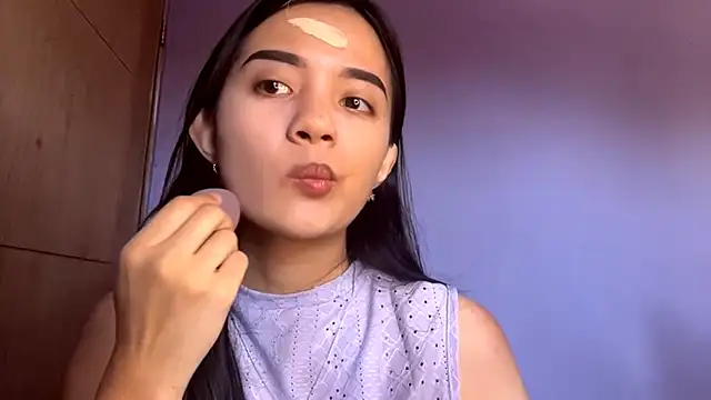 Snapshot of LiliaMadon chatting on May 11, 1:00 am LiliaMadon online show from May 11, 1:00 am