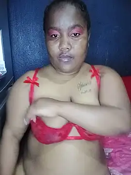 Snapshot of ChubbyMidgetxxx19 chatting on August 8, 11:12 am ChubbyMidgetxxx19 online show from August 8, 11:12 am