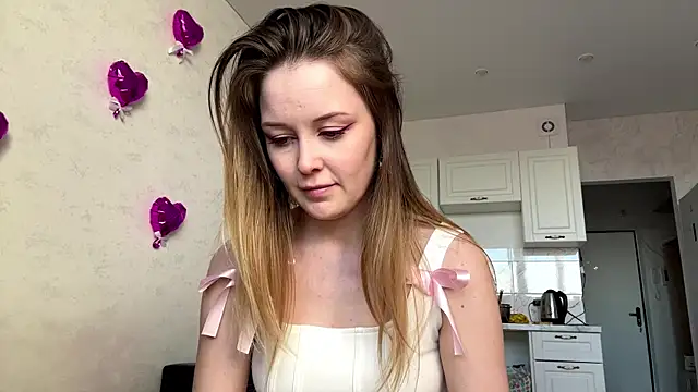 MarryMurietto online show from May 31, 2:35 pm