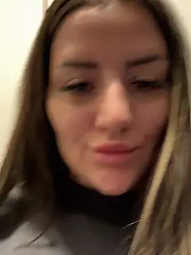 SophiePale online show from April 10, 9:36 am