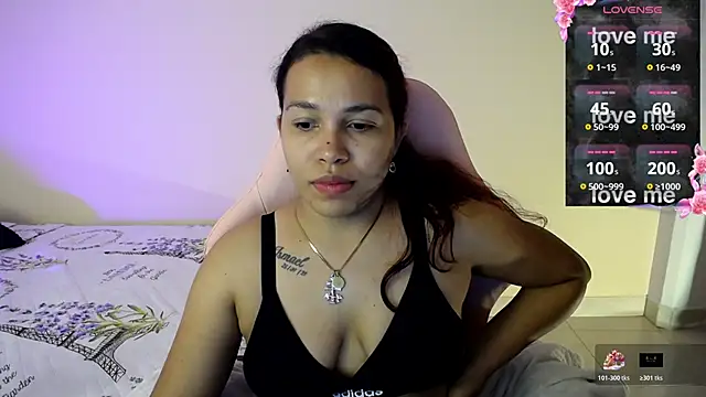 Snapshot of sexydiabliita chatting on May 14, 9:43 pm sexydiabliita online show from May 14, 9:43 pm