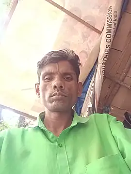 Snapshot of Hot-Parinda200 chatting on July 13, 7:11 am Hot-Parinda200 online show from July 13, 7:11 am
