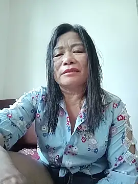 Snapshot of -Lytina- chatting on July 2, 3:56 am -Lytina- online show from July 2, 3:56 am