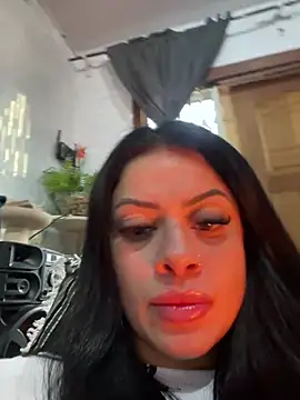 Snapshot of belababyy chatting on June 29, 11:32 am belababyy online show from June 29, 11:32 am