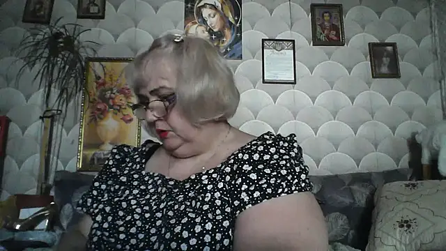MarinaFarina53 online show from June 22, 5:04 am