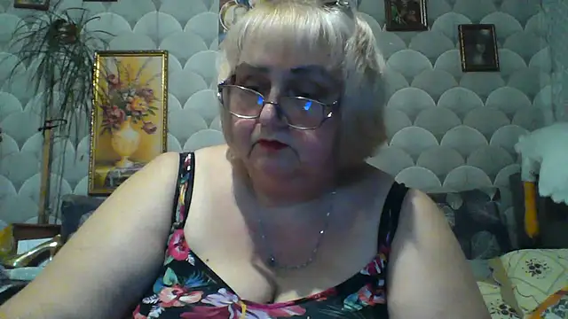 MarinaFarina53 online show from June 25, 5:17 pm