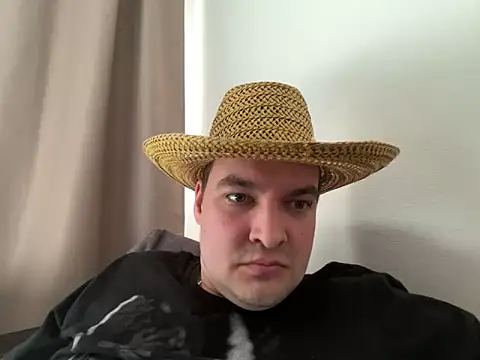 Nick Sayloz online show from May 7, 2:00 pm