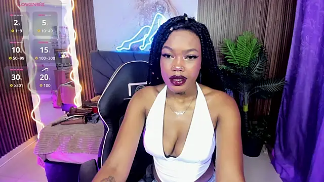 Snapshot of CRISTALBROKE_TAY chatting on June 13, 7:23 pm CRISTALBROKE TAY online show from June 13, 7:23 pm