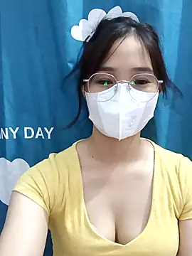 -Hena- online show from June 3, 2:33 pm