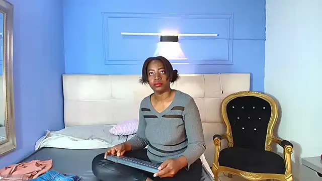 Snapshot of kassandra_Brownn chatting on June 5, 10:26 pm kassandra Brownn online show from June 5, 10:26 pm