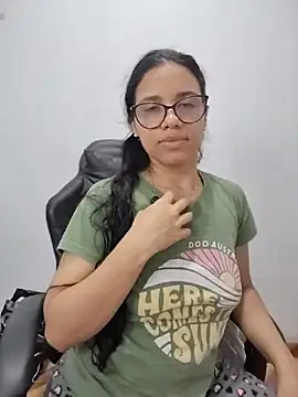 alanahot94 online show from May 31, 1:36 am