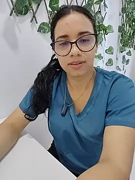 Snapshot of alanahot94 chatting on July 8, 3:49 pm alanahot94 online show from July 8, 3:49 pm