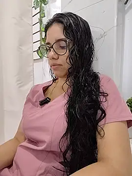 Snapshot of alanahot94 chatting on July 22, 4:10 pm alanahot94 online show from July 22, 4:10 pm